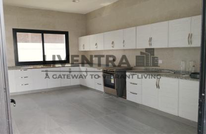 Villa - 4 - 6 for rent in Al Aweer - Dubai
