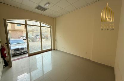Shop - Studio for rent in Muwaileh Commercial - Sharjah