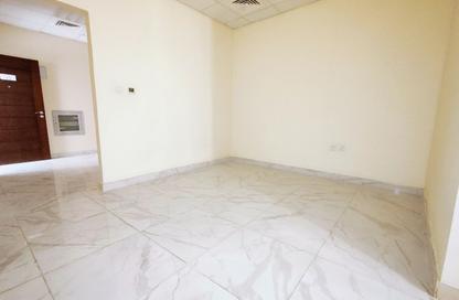 Apartment - Studio - 1 for rent in Fire Station Road - Muwaileh - Sharjah