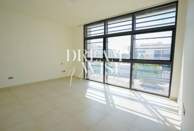 54927916 - صورة العقار 3