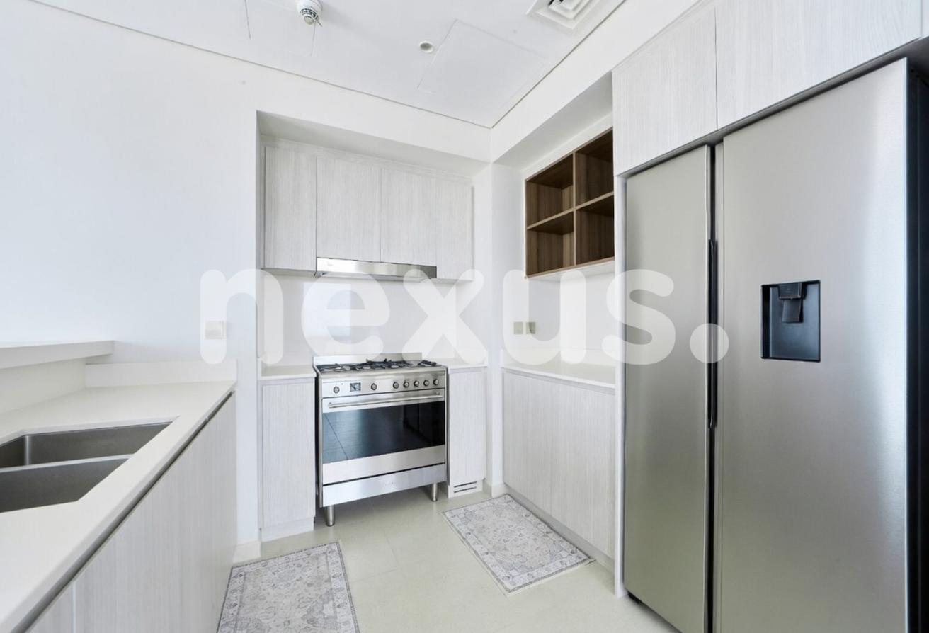 EXCLUSIVE | HUGE LAYOUT | FURNISHED photo 9