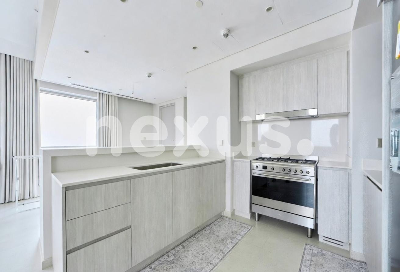 EXCLUSIVE | HUGE LAYOUT | FURNISHED photo 10