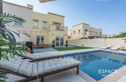 فيلا - 2 غرف نوم - 3 حمامات للايجار في الينابيع 10 - الينابيع - دبي