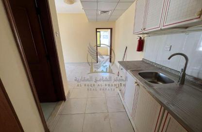 Apartment - 1 - 1 for rent in Abu Jemeza Building 2 - Al Mareija - Al Gharb - Sharjah Apartment - 1 - 1 for rent in Abu Jemeza Building 2 - Al Mareija - Al Gharb - Sharjah