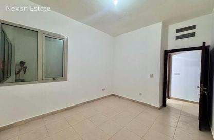 Apartment - 2 Bedrooms - 2 Bathrooms for rent in Shabiya 11 - Shabiya - Mussafah - Abu Dhabi