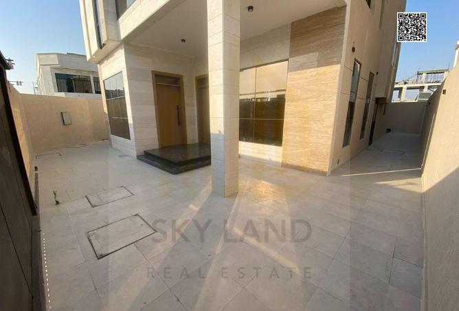 100396037 - Property Image 2