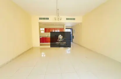 Apartment - Studio - 1 Bathroom for rent in Muwaileh 3 Building - Muwaileh - Sharjah