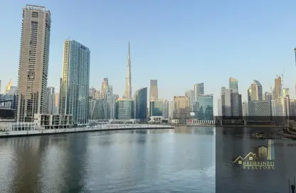 Office Space - Studio - 1 Bathroom for rent in Business Tower - Business Bay - Dubai