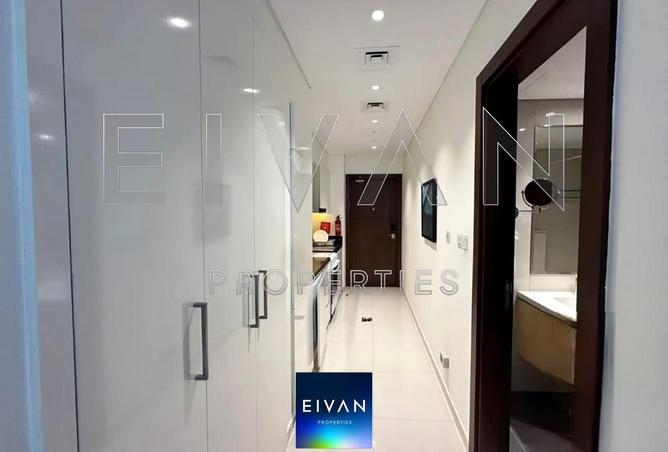 98242167 - Property Image 3