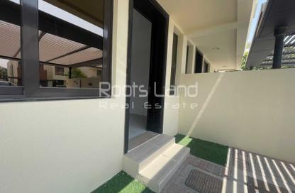 Villa - 3 Bedrooms - 4 Bathrooms for rent in Flora - Damac Hills - Dubai
