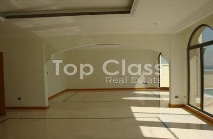 Villa - 5 Bedrooms - 6 Bathrooms for rent in Garden Homes Frond B - Garden Homes - Palm Jumeirah - Dubai