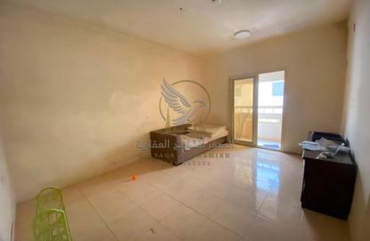 Apartment - 2 Bedrooms - 2 Bathrooms for rent in Al Qulaya'ah - Al Sharq - Sharjah Apartment - 2 Bedrooms - 2 Bathrooms for rent in Al Qulaya'ah - Al Sharq - Sharjah
