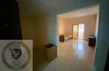 Apartment - 2 Bedrooms - 2 Bathrooms for rent in Al Qulaya'ah - Al Sharq - Sharjah