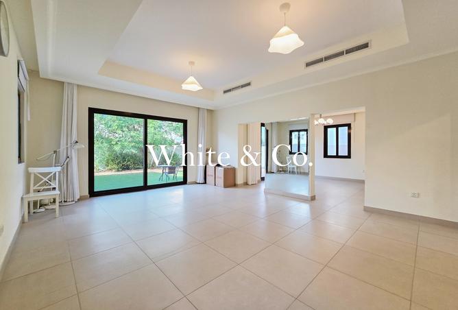 128820440 - Property Image 3