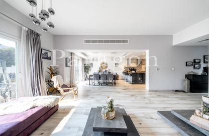 Villa - 3 Bedrooms - 4 Bathrooms for sale in Maeen 4 - Maeen - The Lakes - Dubai
