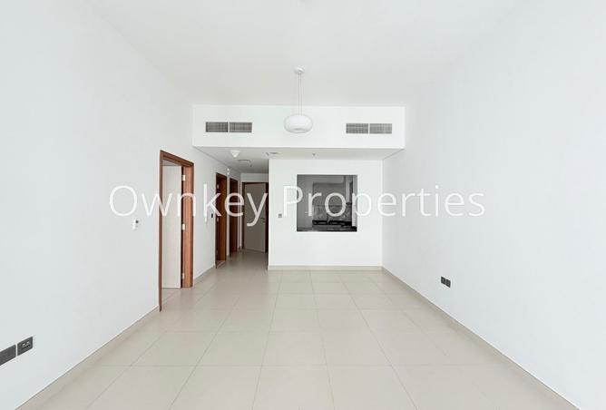 Prime Location | Nice 1BHK + Balcony | All Amenity photo 3