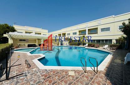 Villa - 4 Bedrooms - 4 Bathrooms for rent in Jumeirah 1 Villas - Jumeirah 1 - Jumeirah - Dubai