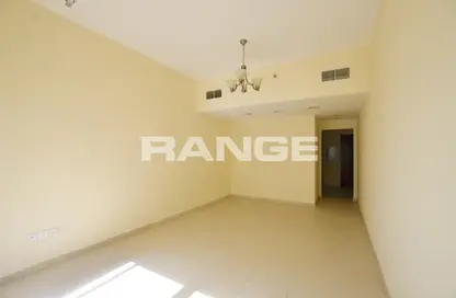 Apartment - 1 Bedroom - 2 Bathrooms for rent in Sunrise Building - Dubai Silicon Oasis - Dubai