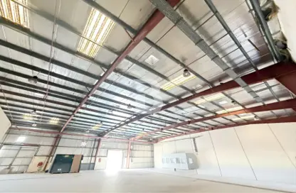Warehouse - Studio for rent in Phase 2 - Dubai Investment Park (DIP) - Dubai