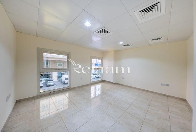 74624046 - Property Image 3