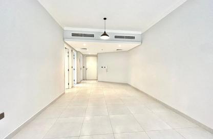 Apartment - 1 Bedroom - 2 Bathrooms for rent in Muwaileh 29 Building - Muwaileh - Sharjah