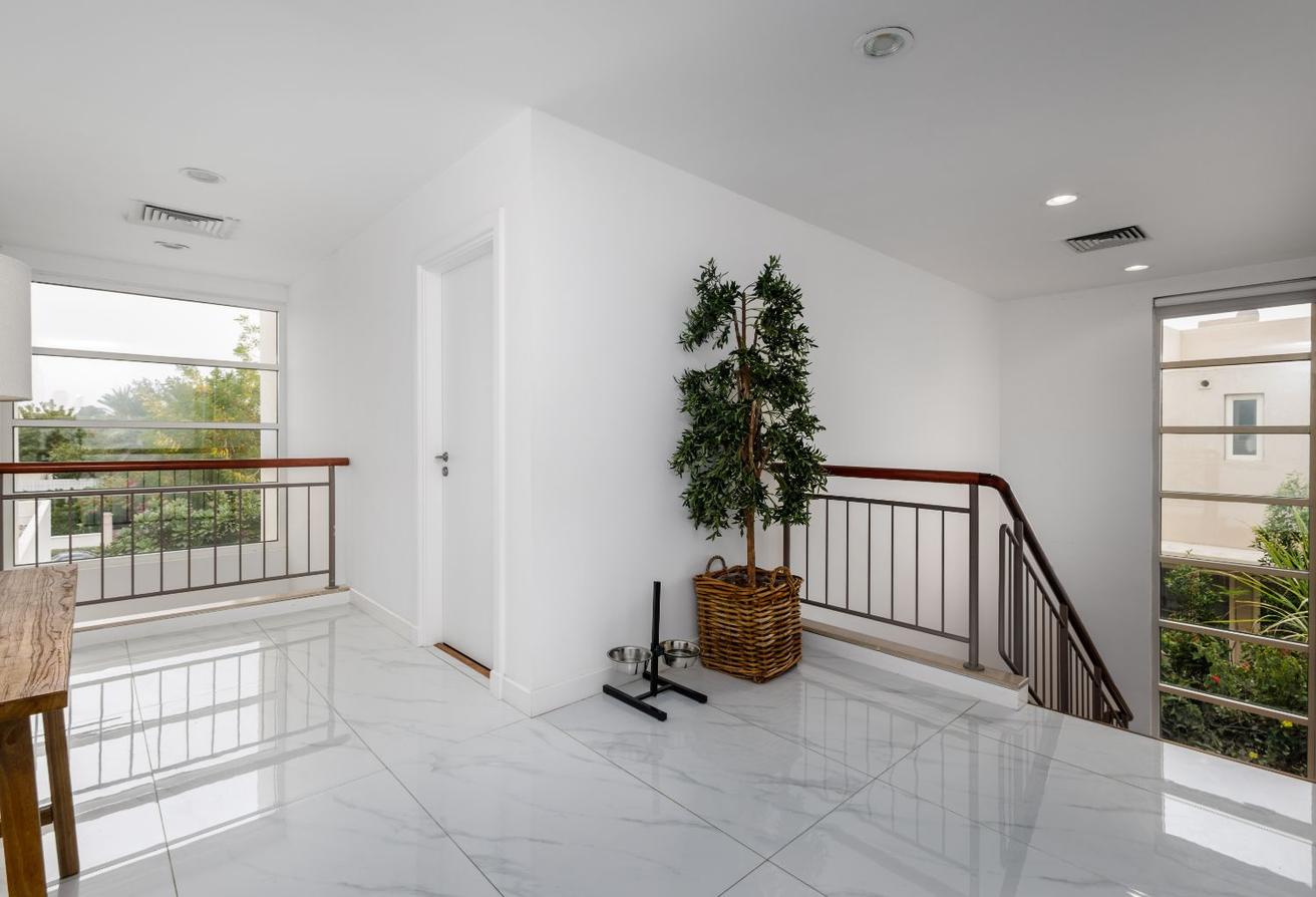 Pvt Pool | Upgraded | Private And Mature Garden photo 9
