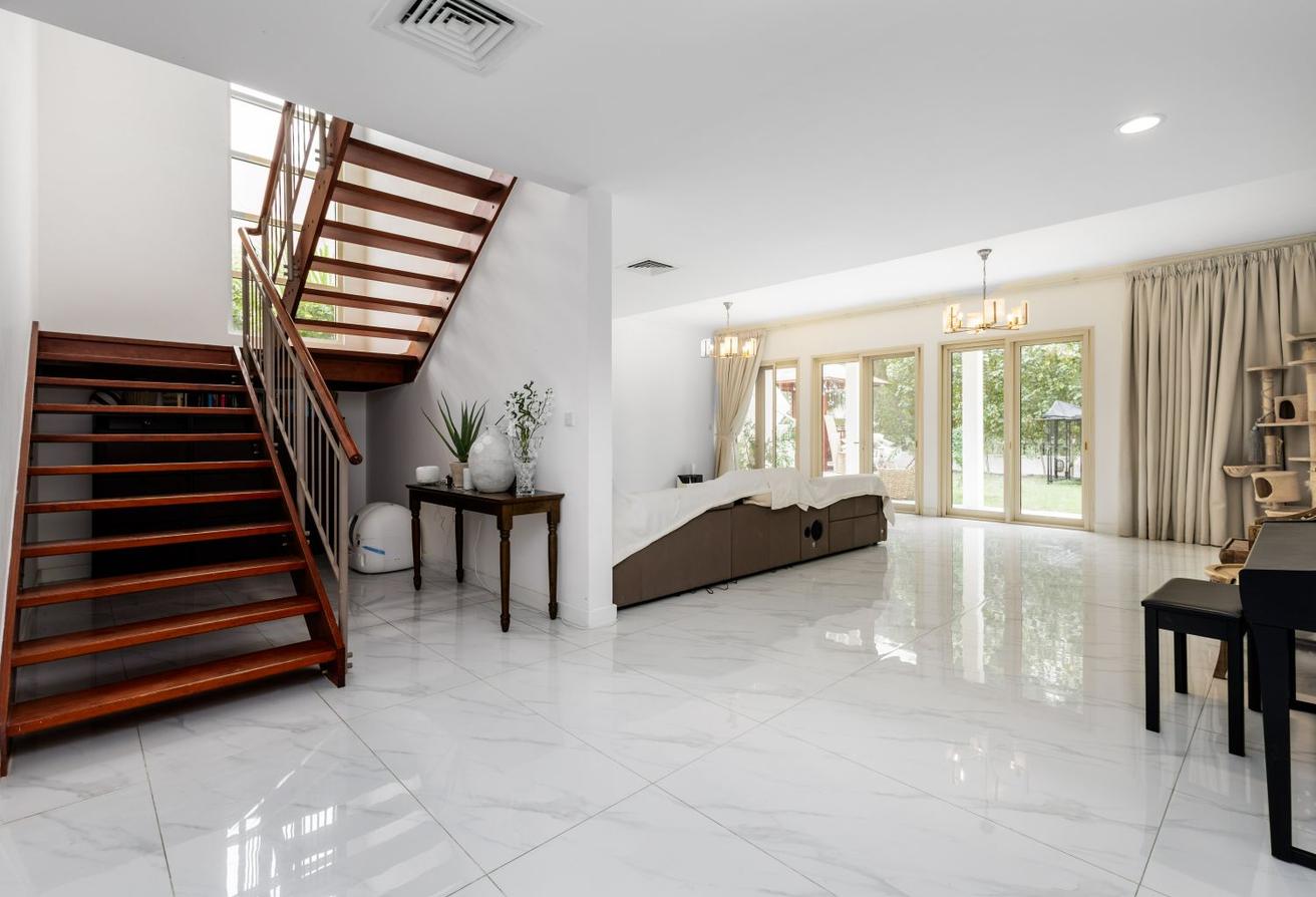 Pvt Pool | Upgraded | Private And Mature Garden photo 5