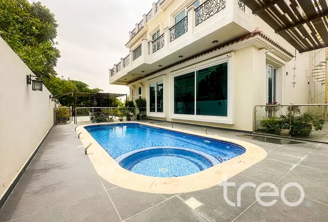 128353877 - Property Image 3