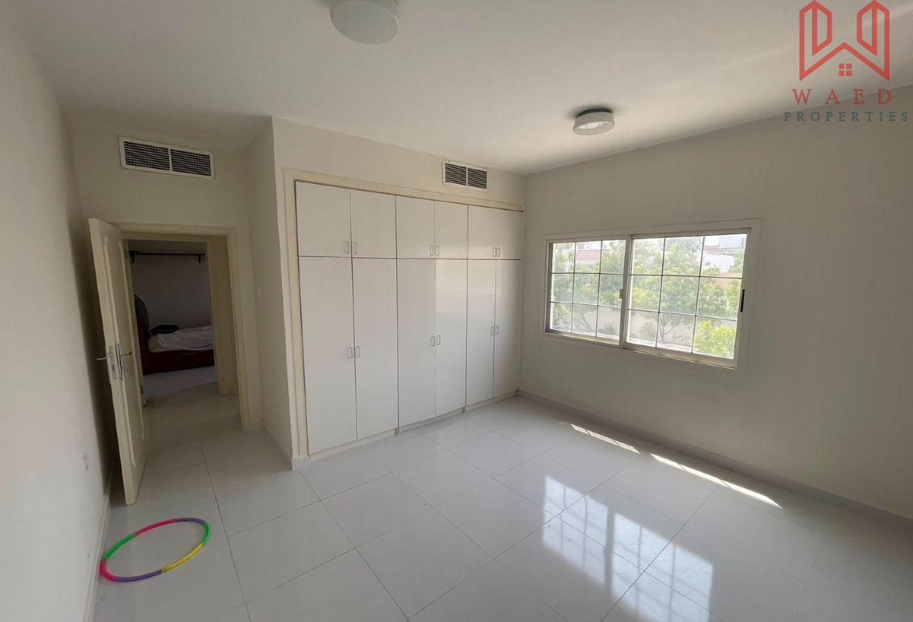 Charming 4BR Villa | Private Garden|Prime Location photo 7