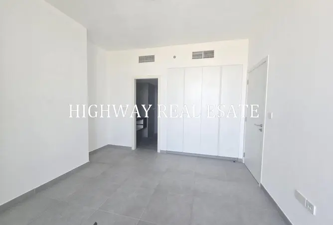 156018882 - Property Image 3