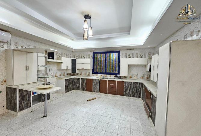 71100847 - Property Image 3