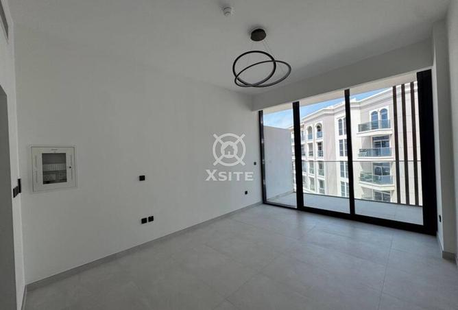 71122141 - Property Image 3