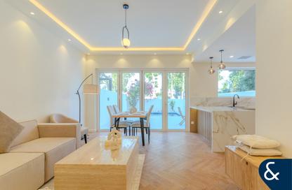 Villa - 2 Bedrooms - 2 Bathrooms for rent in Springs 11 - The Springs - Dubai