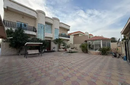 Villa - 5 Bedrooms - 6 Bathrooms for sale in Al Falaj - Al Riqqa - Sharjah