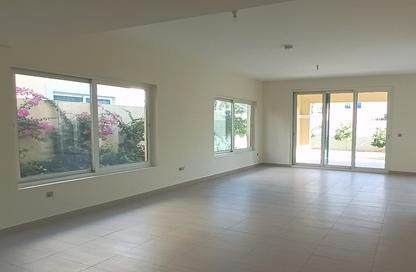Villa - 4 - 5 for rent in Legacy Nova Villas - District 9 - Jumeirah Park - Dubai Villa - 4 - 5 for rent in Legacy Nova Villas - District 9 - Jumeirah Park - Dubai