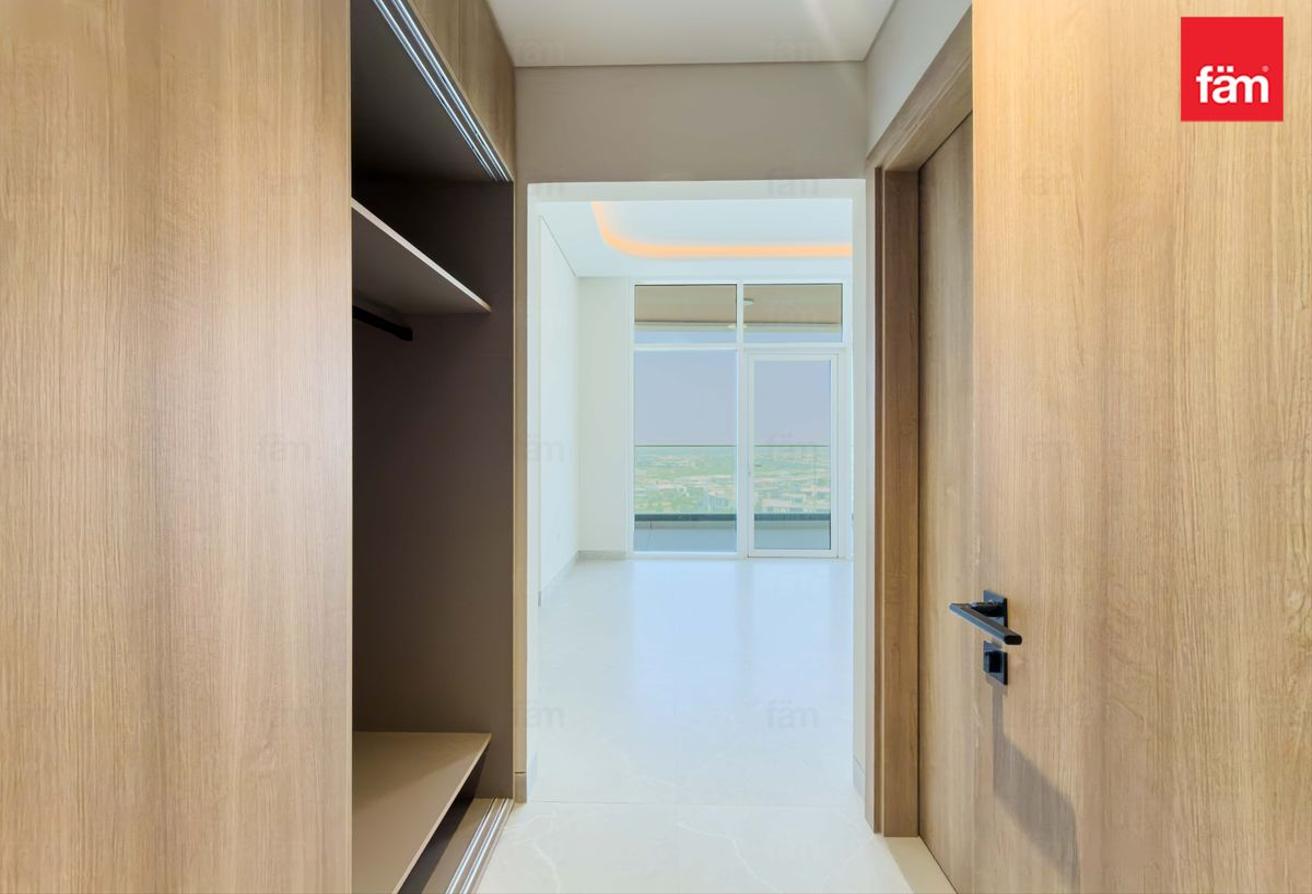 2BR | High Floor | Vacant | Golf Course View photo 18