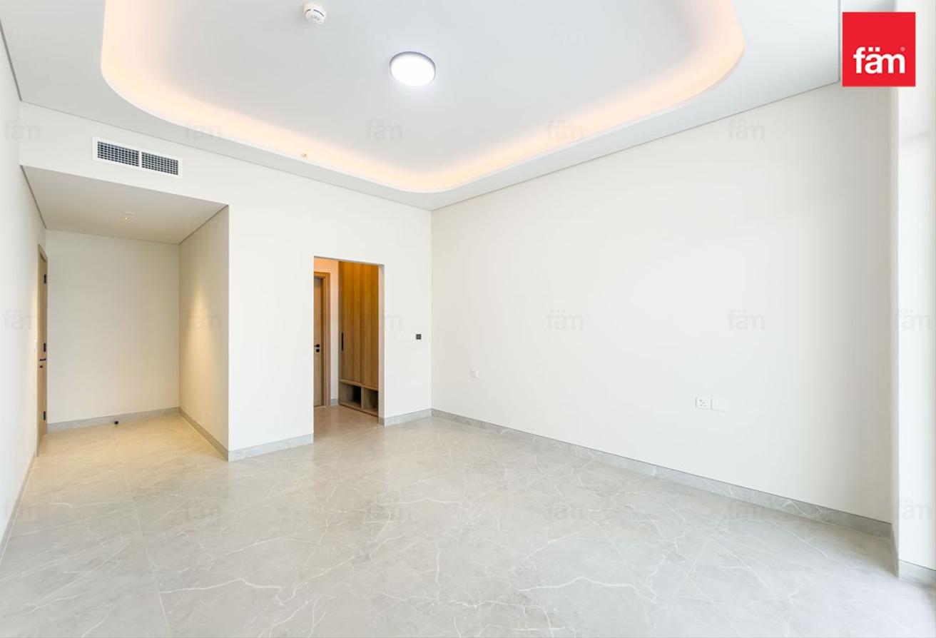 2BR | High Floor | Vacant | Golf Course View photo 10