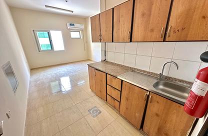 Apartment - Studio - 1 for rent in Muwaileh 3 Building - Muwaileh - Sharjah