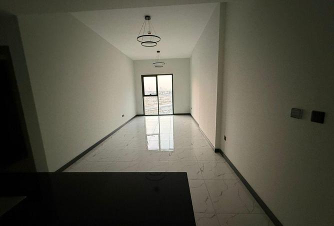 55352100 - Property Main Image