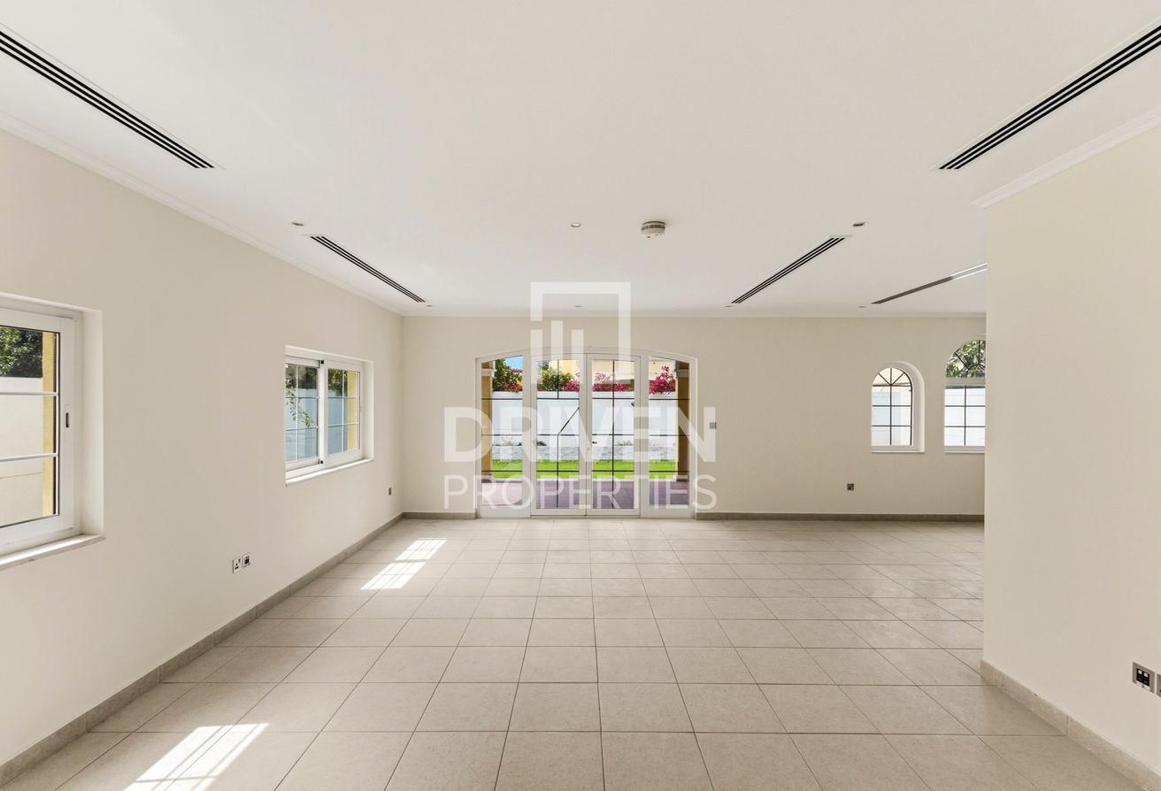 Standalone Villa | Spacious | Mature Garden photo 14