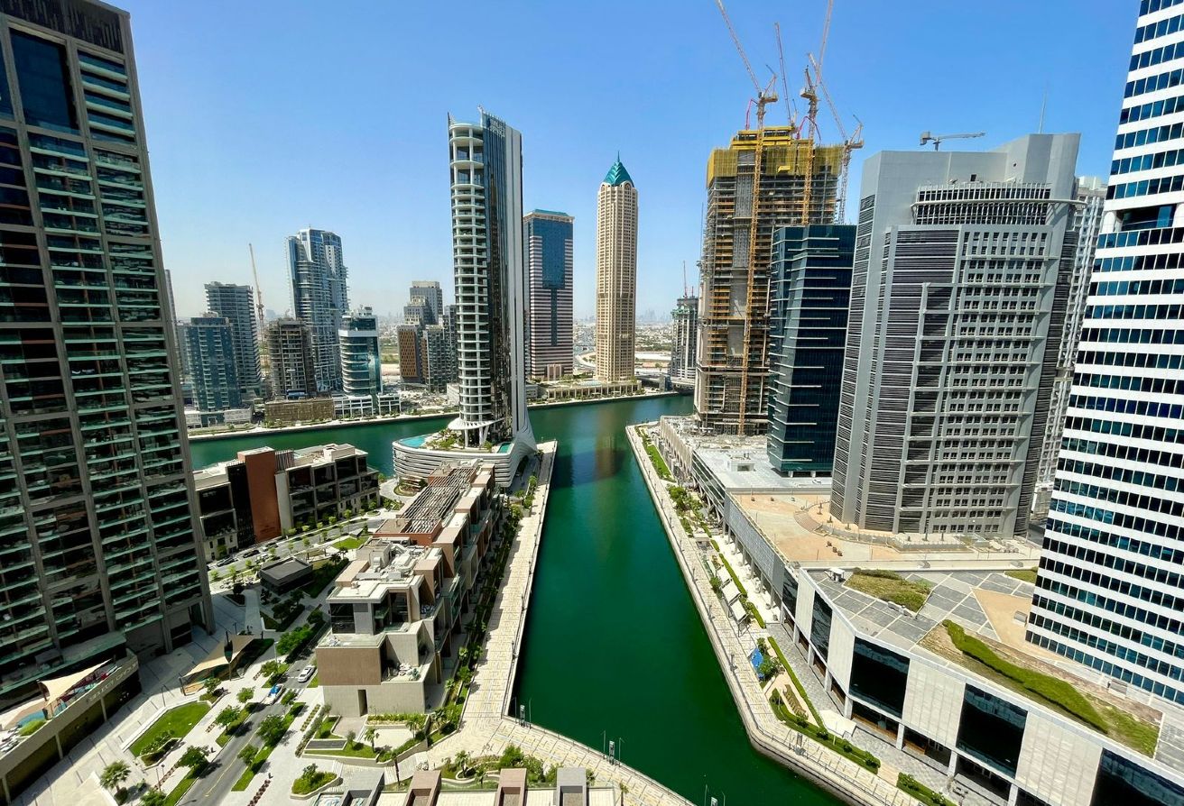 Cozy Apartment |Canal View| Low Rent in Prime Area — image 13