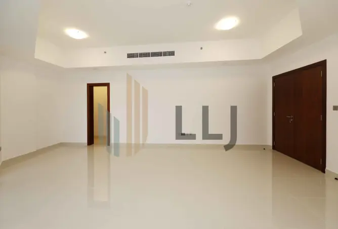 151923300 - Property Image 3