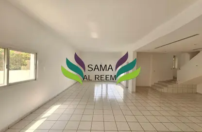 Villa - 5 Bedrooms - 5 Bathrooms for rent in Jumeirah 3 Villas - Jumeirah 3 - Jumeirah - Dubai