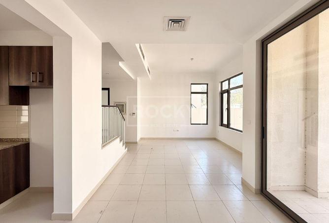 60143392 - Property Image 3