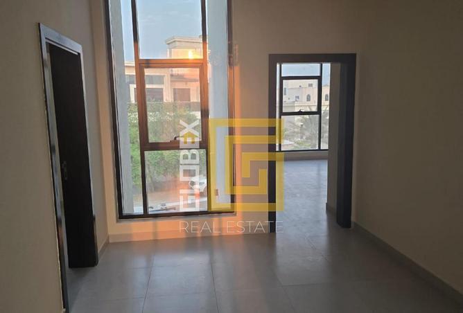 58585203 - Property Image 2