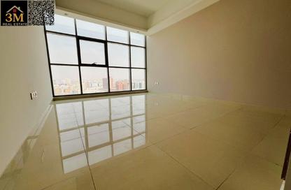 Apartment - 2 Bedrooms - 3 Bathrooms for sale in Gulfa Towers - Al Rashidiya 1 - Al Rashidiya - Ajman