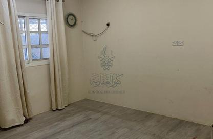 Villa - 3 Bedrooms - 1 Bathroom for sale in Al Sabkha - Al Riqqa - Sharjah Villa - 3 Bedrooms - 1 Bathroom for sale in Al Sabkha - Al Riqqa - Sharjah