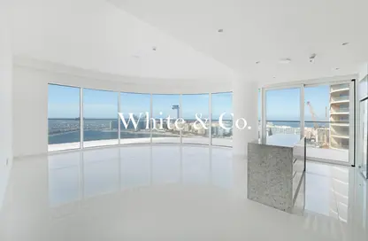 Apartment - 3 Bedrooms - 4 Bathrooms for sale in Grand Bleu Tower 2 - EMAAR Beachfront - Dubai Harbour - Dubai