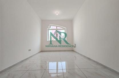 Apartment - 1 - 1 for rent in Hamdan Street - Abu Dhabi