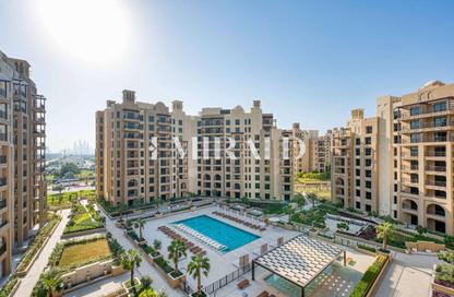 Apartment - 3 - 5 for rent in Al Jazi 4 - Al Jazi - Madinat Jumeirah Living - Umm Suqeim 3 - Umm Suqeim - Dubai